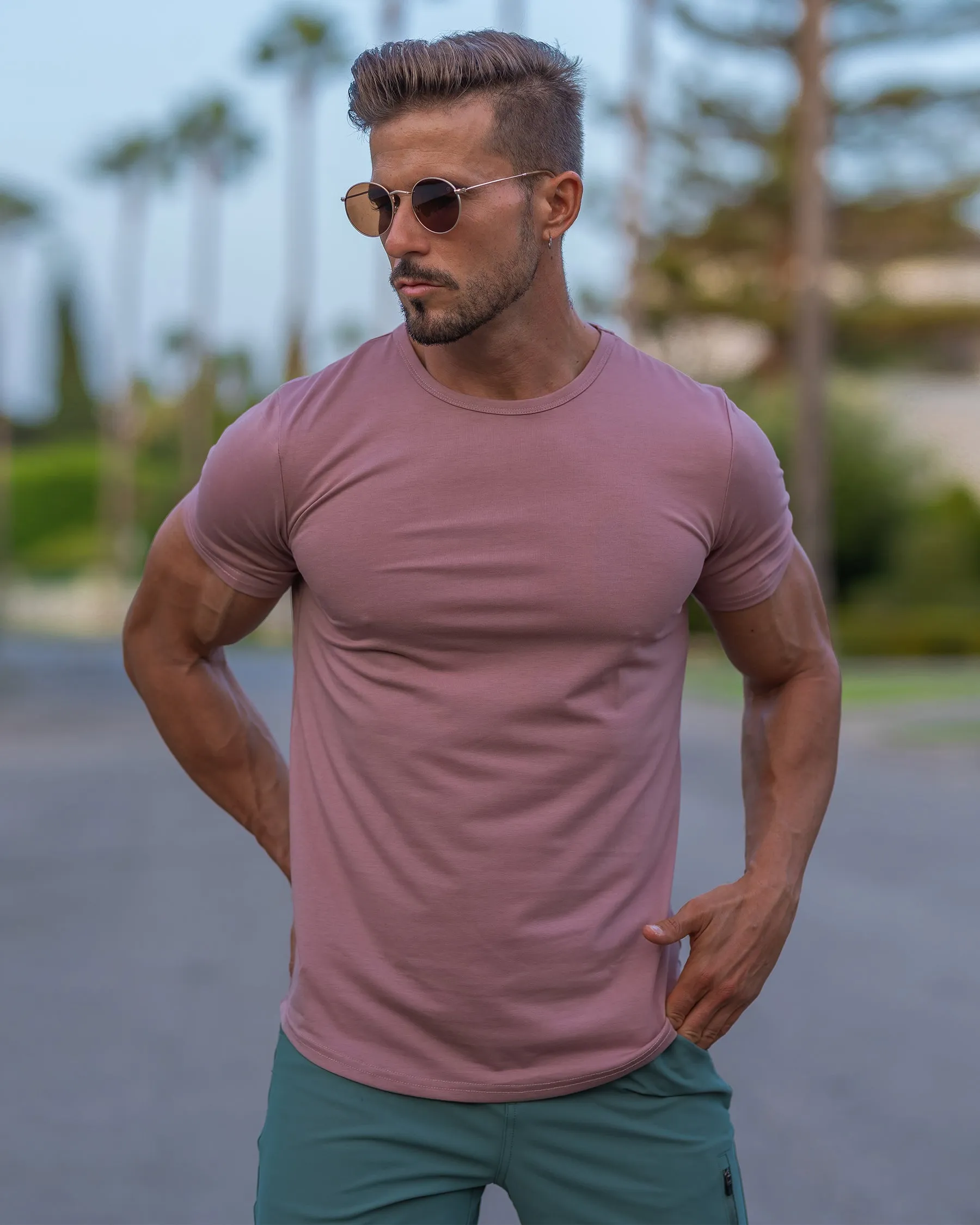 All Day Elite Curve-Hem Tee Short Sleeve Active Fit