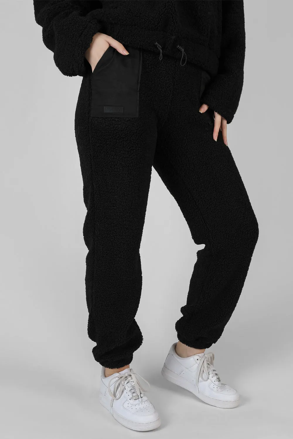 Borg Joggers Black