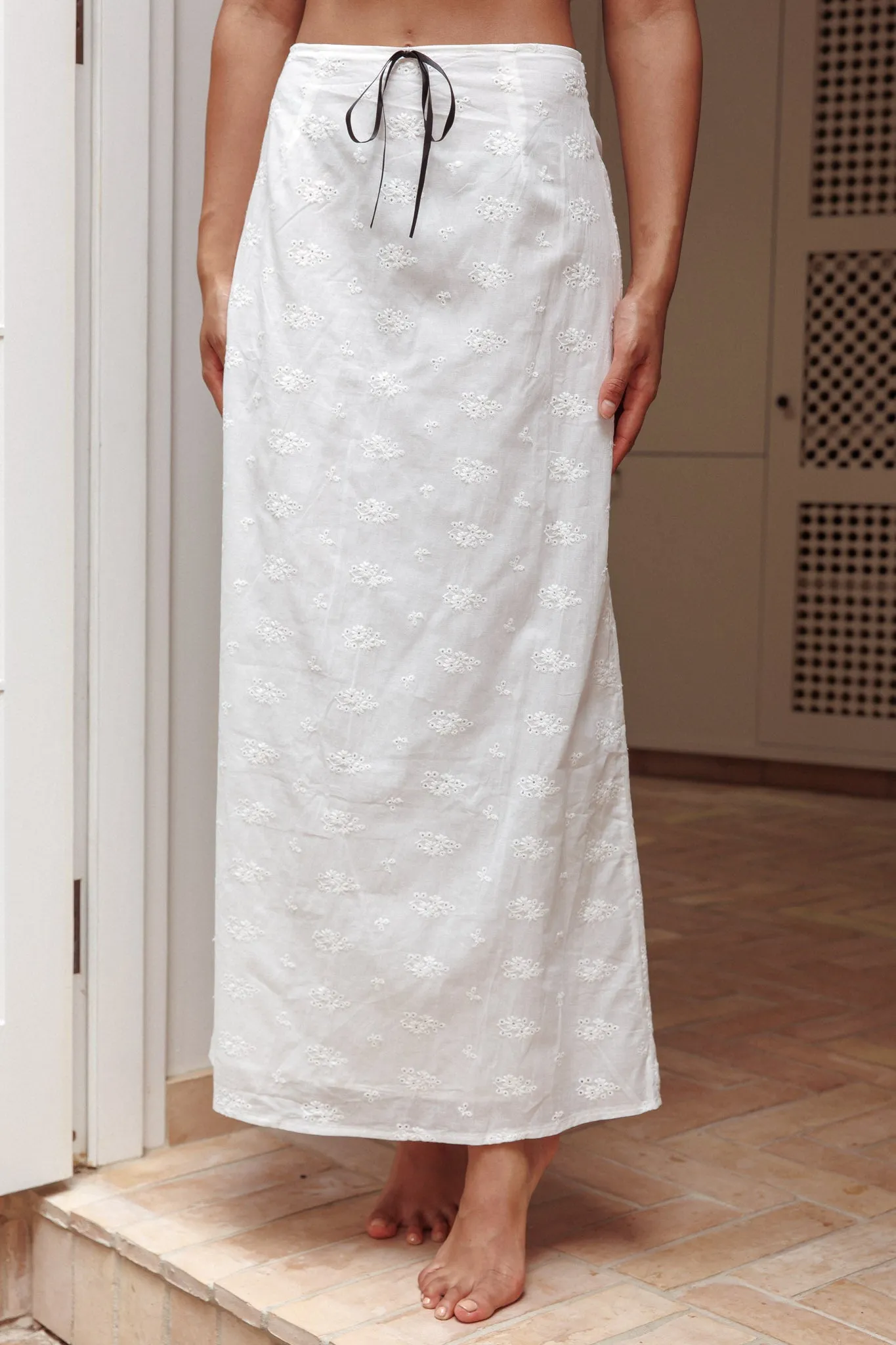 Helga Eyelet Embroidery Bow Maxi Skirt White