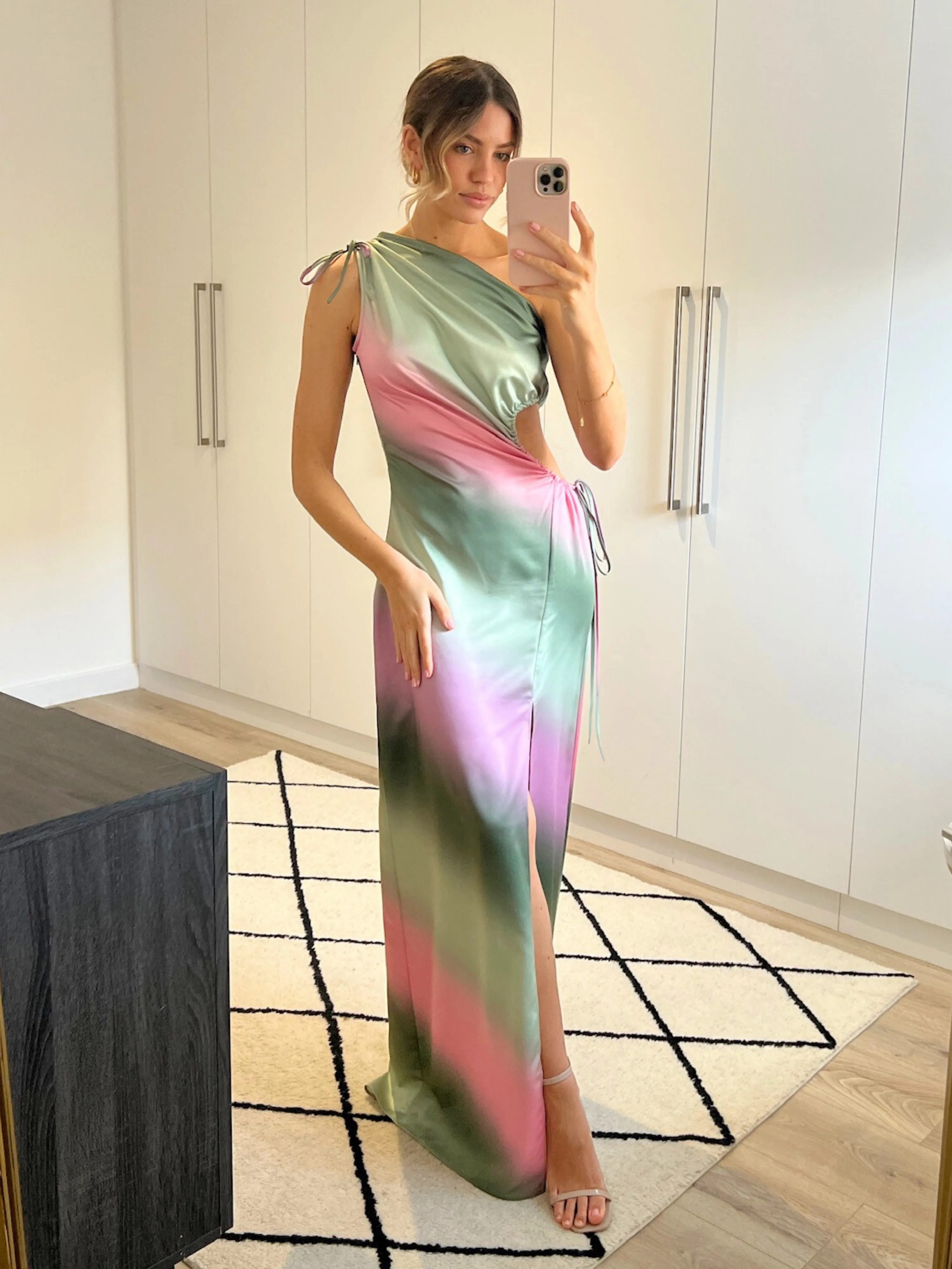 Jovie Cut Out Maxi Dress / Ombre