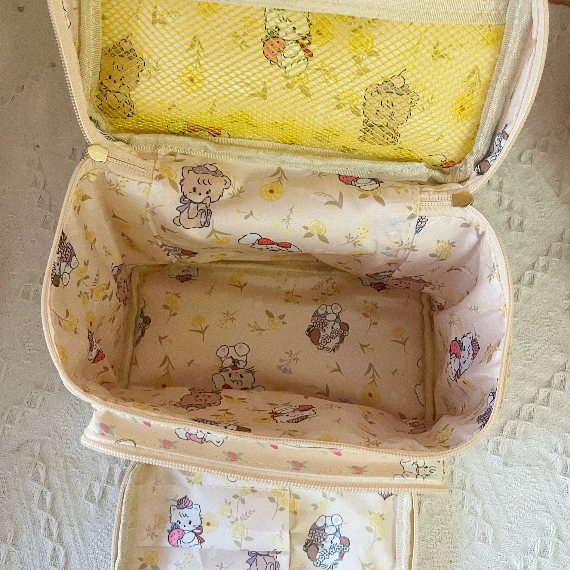 Kawaii Mikko Multi-Layer Makeup Bag