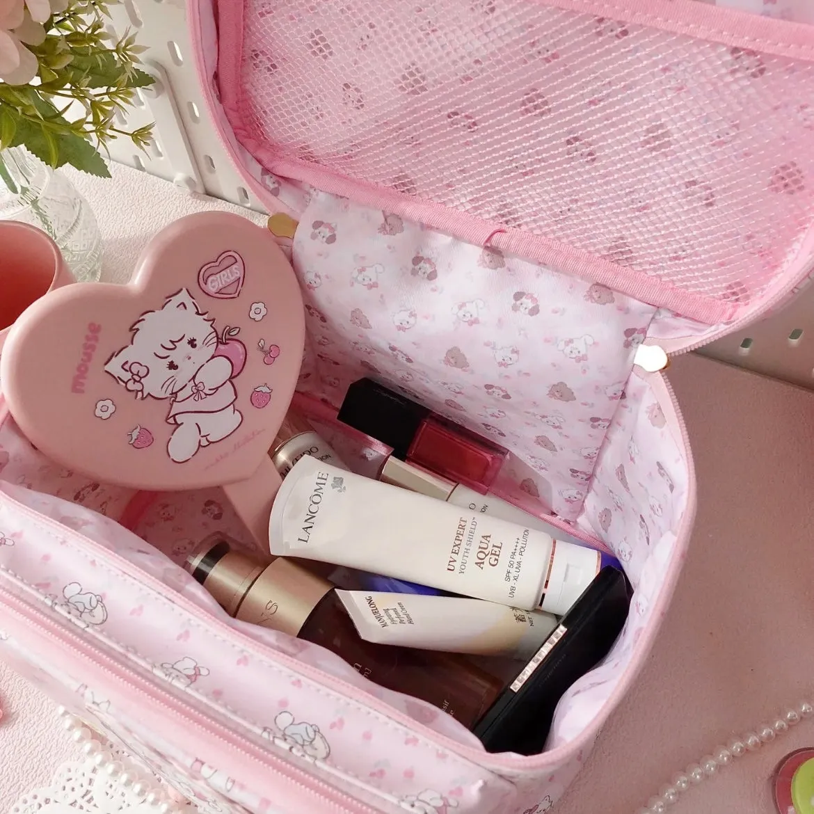 Kawaii Mikko Multi-Layer Makeup Bag