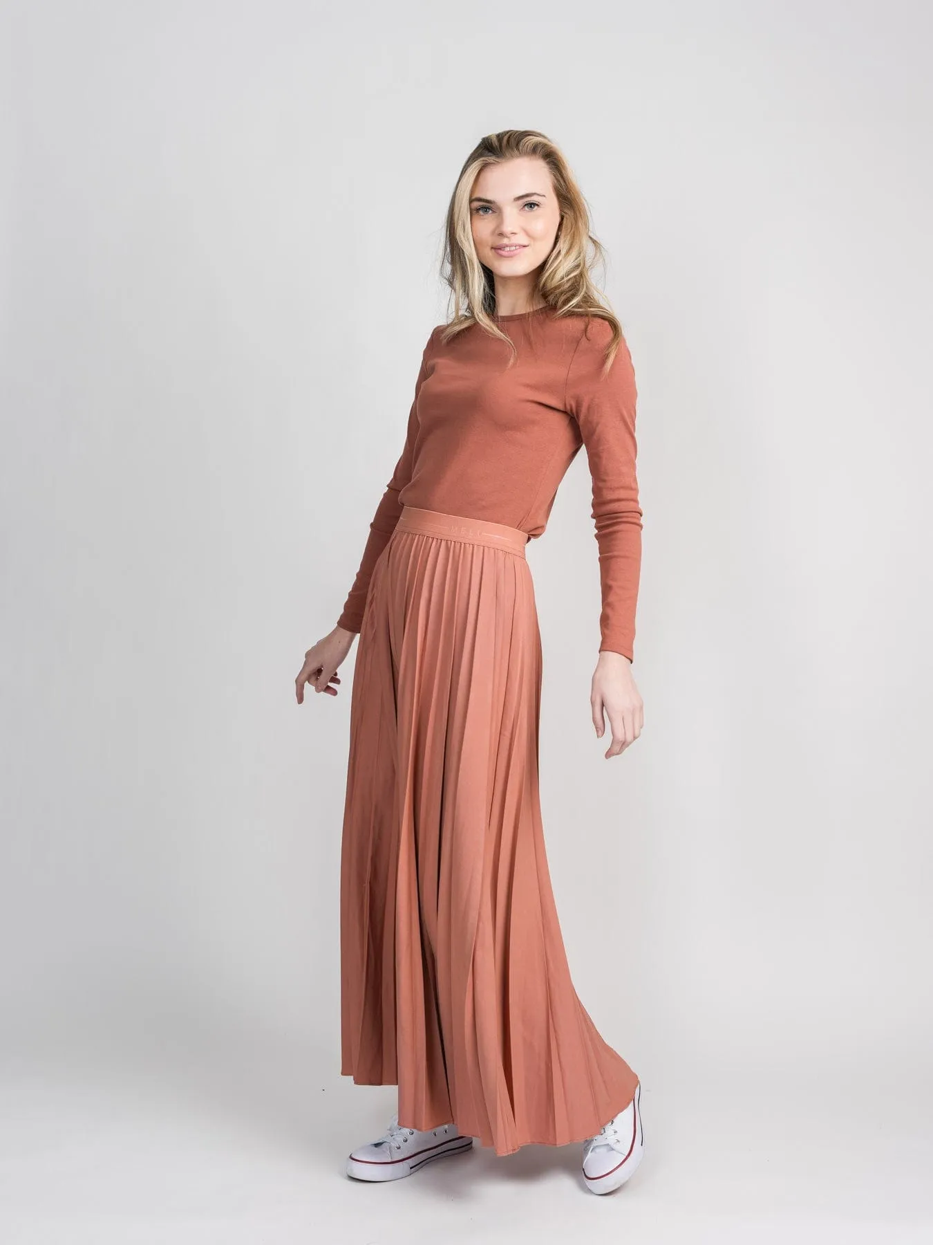 PLEATED SKIRT 37"-SALMON