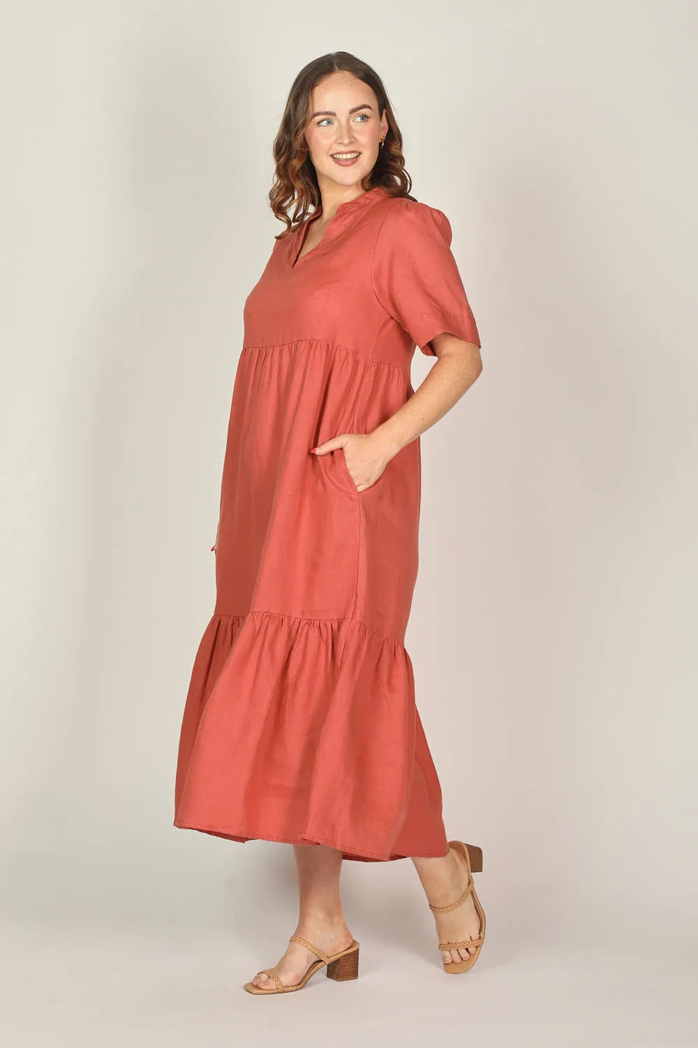 Sabre Linen V-Neck Dress in Desert Rose