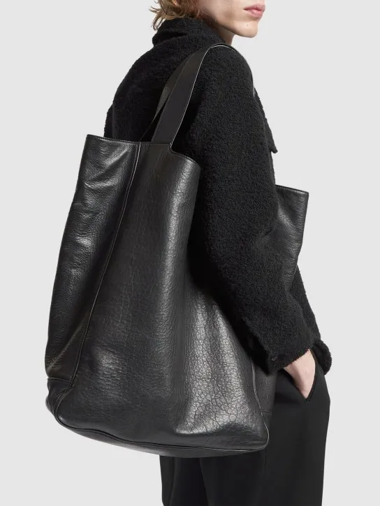 Saint Laurent   Maxi Saint Laurent leather tote bag 